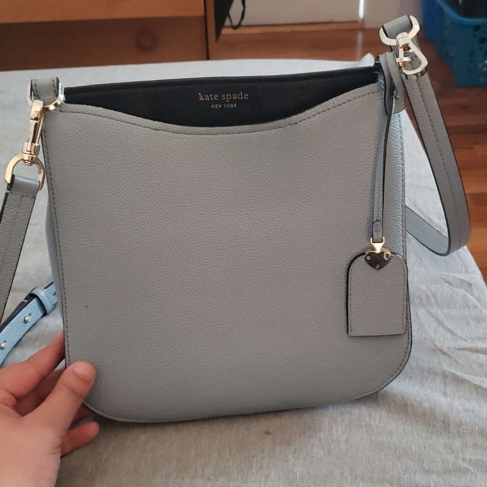 GENTLY USED KATE SPADE CROSSBODY